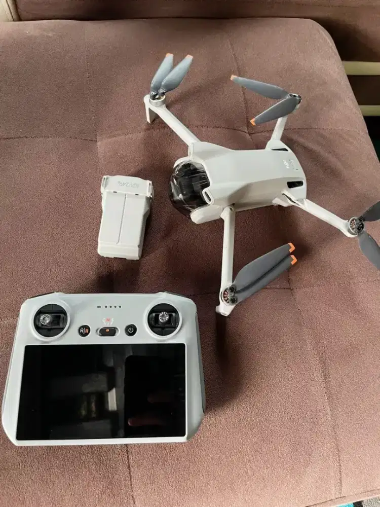 Drone DJI MINI 3 (RC)