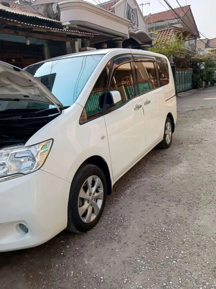 Nissan Serena 2013 Bensin