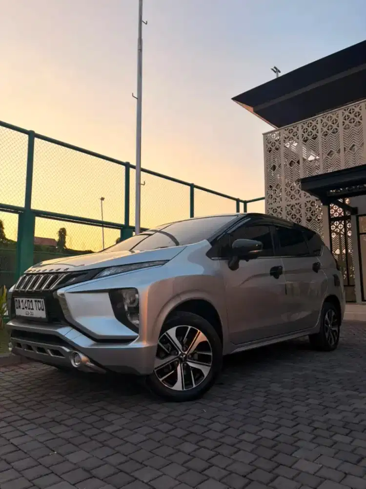 EXPANDER SPORT 2018 ISTIMEWA