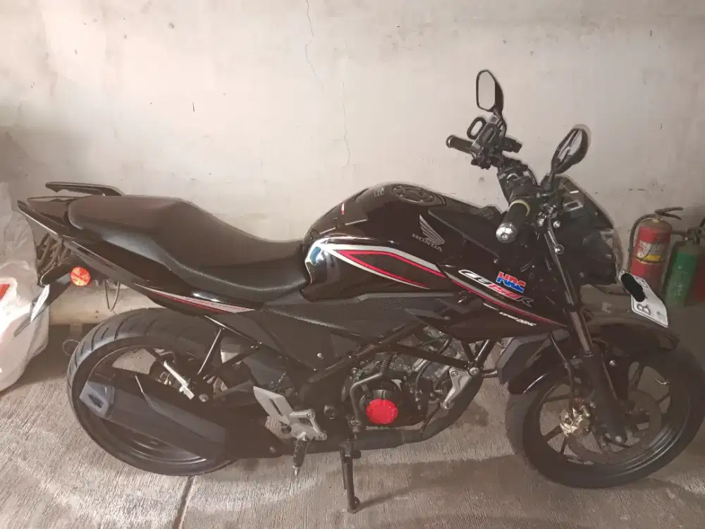 HONDA CB 150 R HITAM 2016