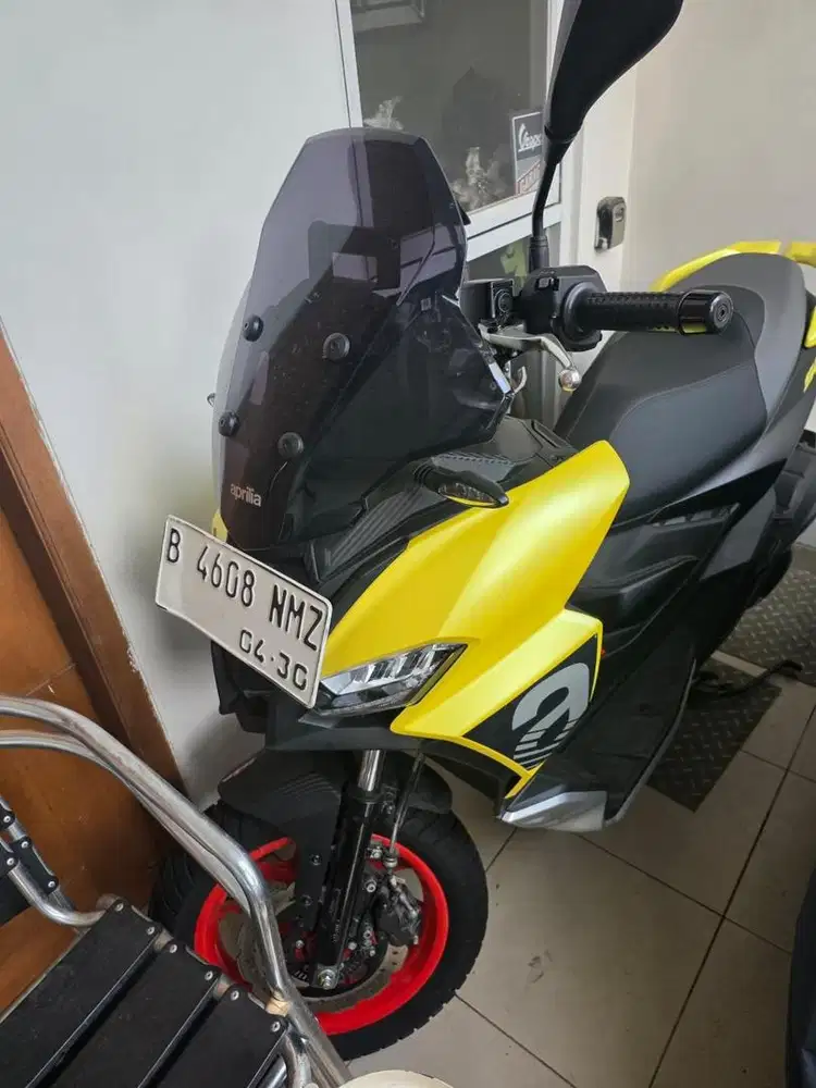Aprilia SR GT 200