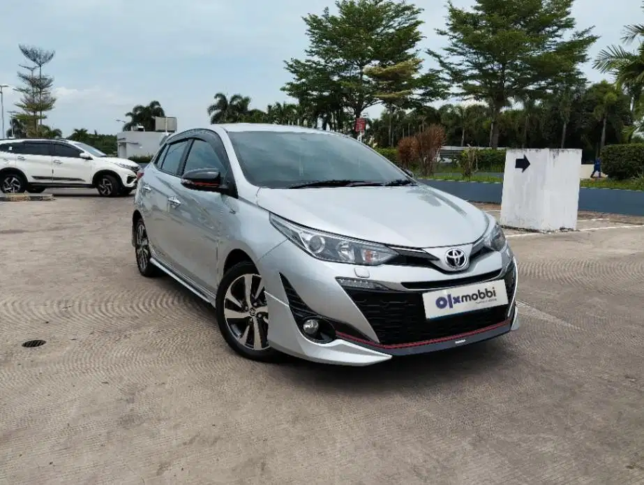 DP MURAH Toyota Yaris 1.5 TRD Sportivo Bensin-AT 2021 Hitam C1WAA