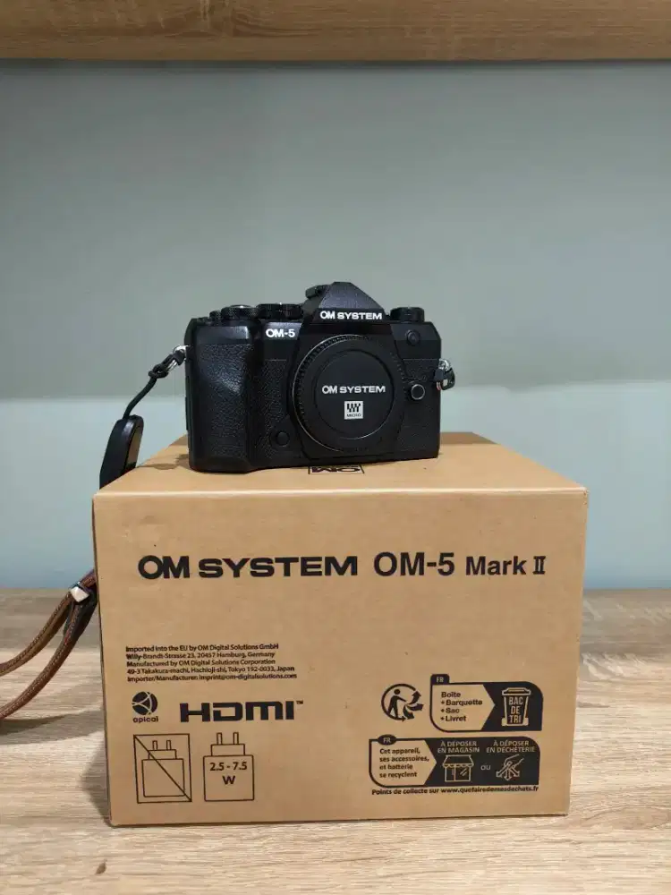 OM System OM-5 Mark II Body Only.