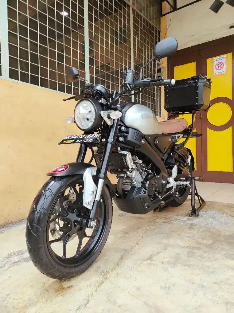 Yamaha XSR / XSR 155 2022, Silver Premium Metalic, Unit Mulus Terawat.