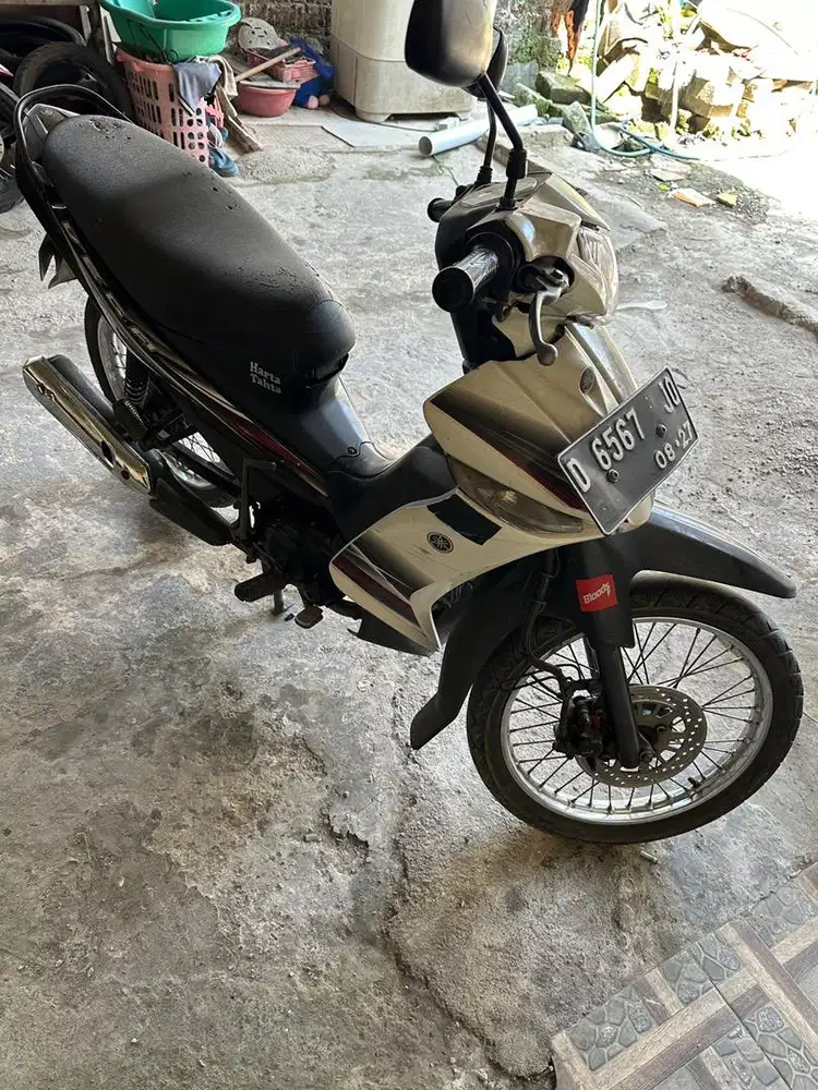 Jual vega zr warna putih tahun 2013