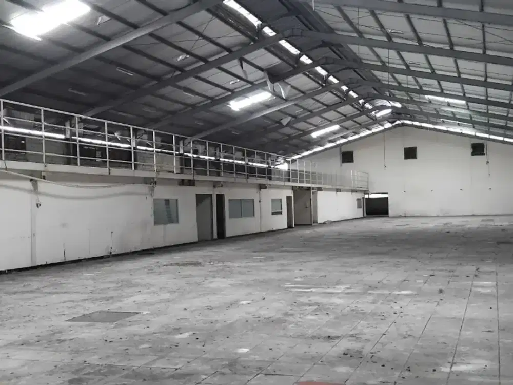 Gudang Premium Jl. Sultan Agung Bekasi – LT 4.600 m², LB 3.000 m², Akses Kontainer 40 FT