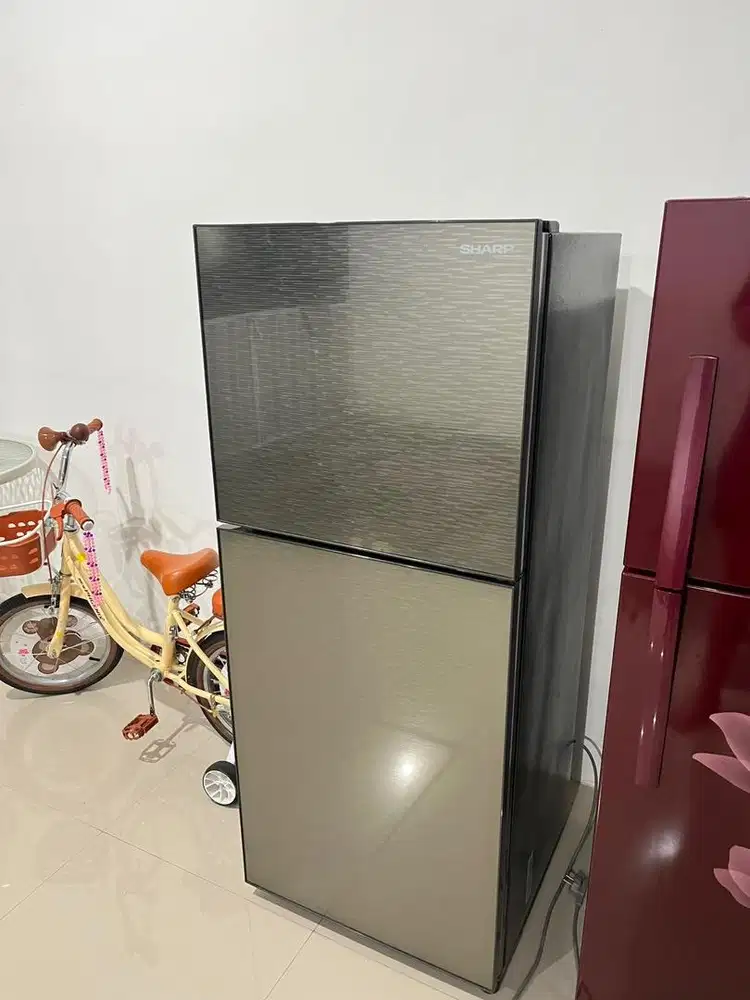 Dijual kulkas 2 pintu