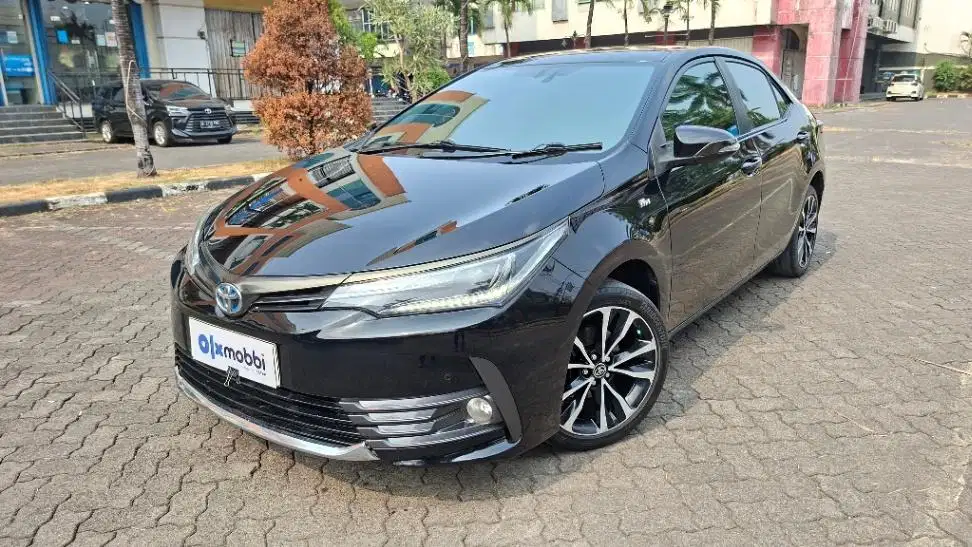 Garansi 1 Th - Toyota Corolla Altis 1.8 V Bensin AT 2018 Hitam