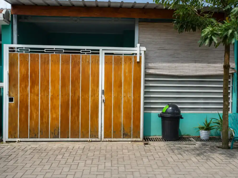 DIJUAL CEPAT  RUMAH FULL RENOV, SIAP HUNI/ TO