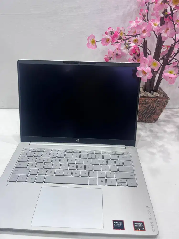 Laptop HP OmniBook 3 HV0036AU AMD Ryzen AI 7 445 16GB SSD 512GB