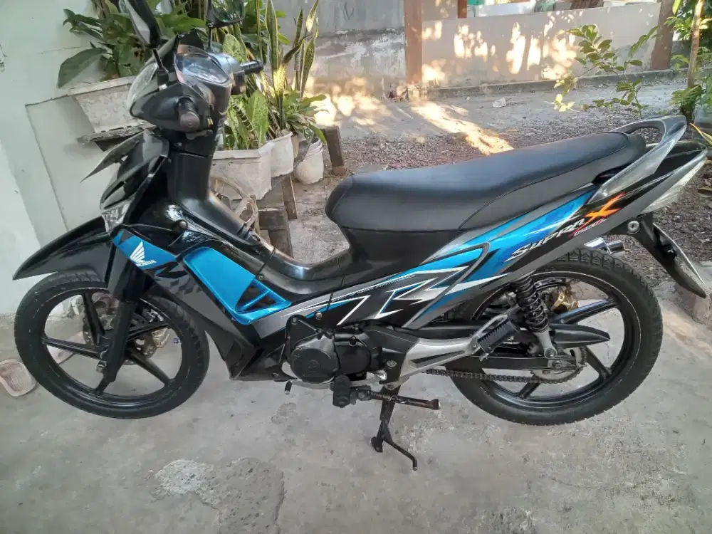 Di jual motor honda supra x kucing garong 2010