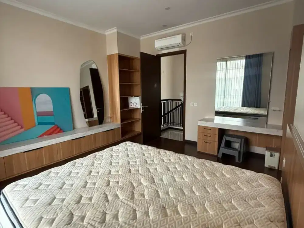 Disewakan rumah semi furnished di cluster Kimora Zora BSD, Tangerang Selatan