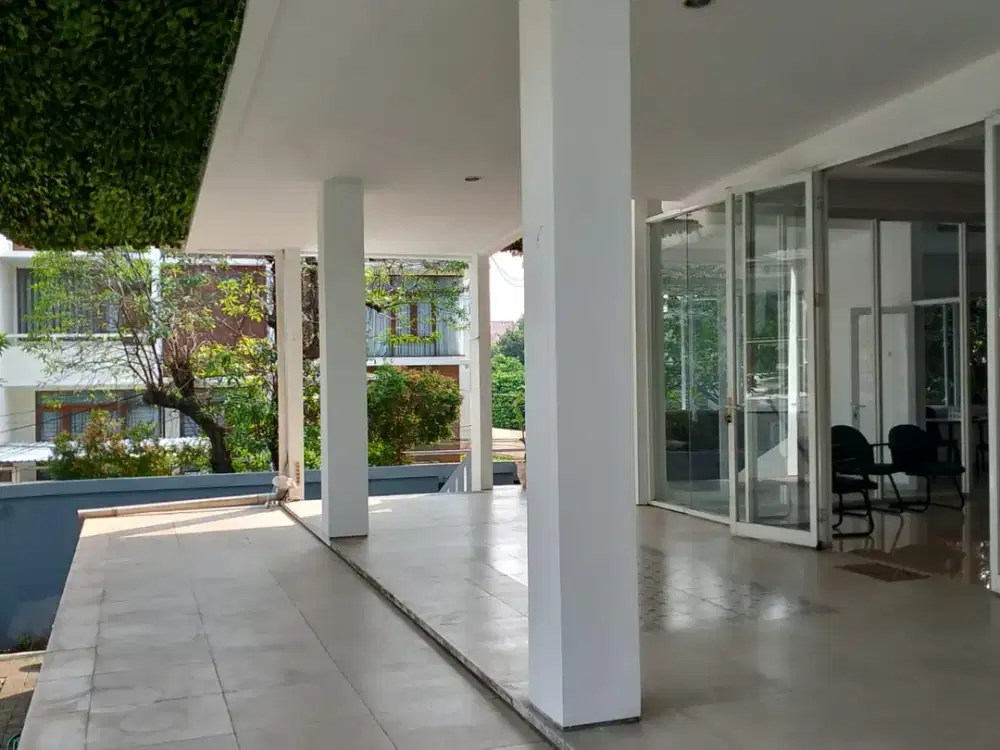 RUMAH SIAP HUNI DI PONDOK INDAH, NYAMAN DAN STRATEGIS