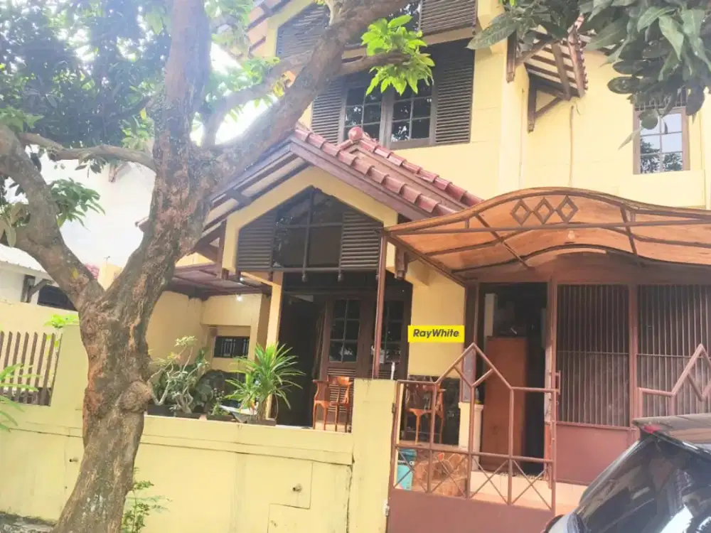 Rumah Bagus 2 lantai di Pondok Cabe, Tangerang Selatan