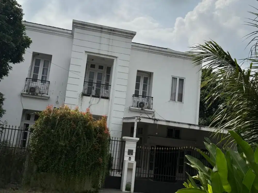 Disewakan Rumah Nyaman dan Aman di Vila Cinere Mas.