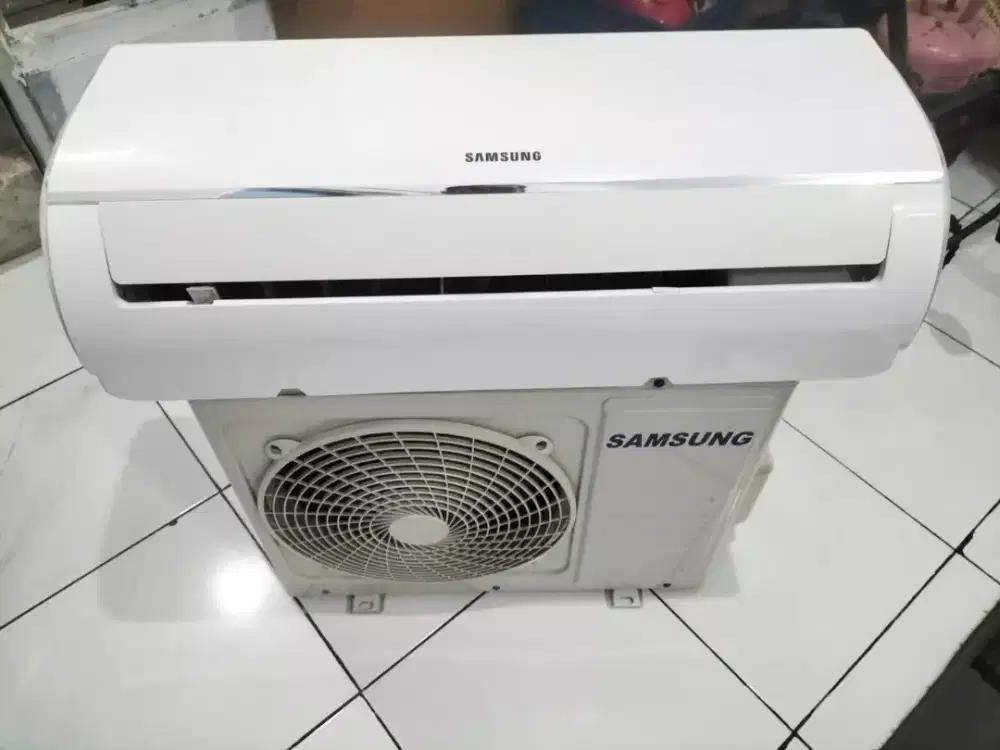Samsung 1/2pk R32