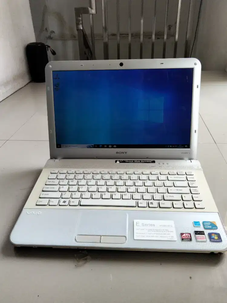 Jual cepat laptop Sony core i5