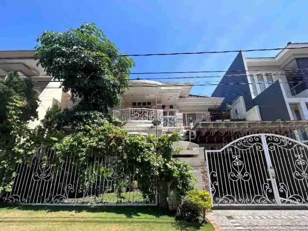 Dijual Rumah Semi Furnish di Galaxy Bumi Permai Araya Surabaya