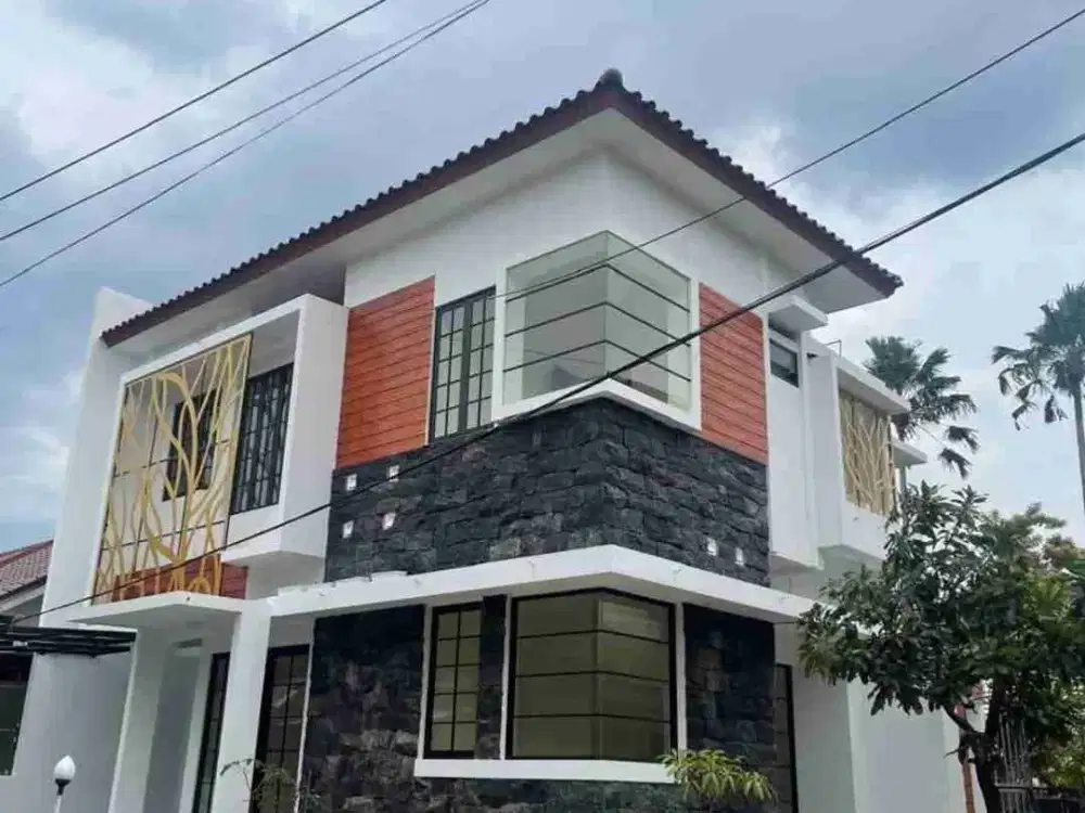 Rumah Pojok Luas 150 m² di Cluster Pandanwangi Sulfat Malang.