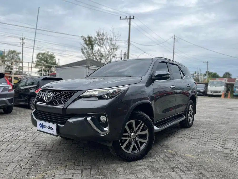 DP RENDAH - Toyota Fortuner 2.4 4x2 VRZ Solar-AT 2016