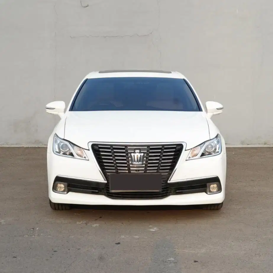 Toyota Crown 2013 Royal Saloon 2.5 V6