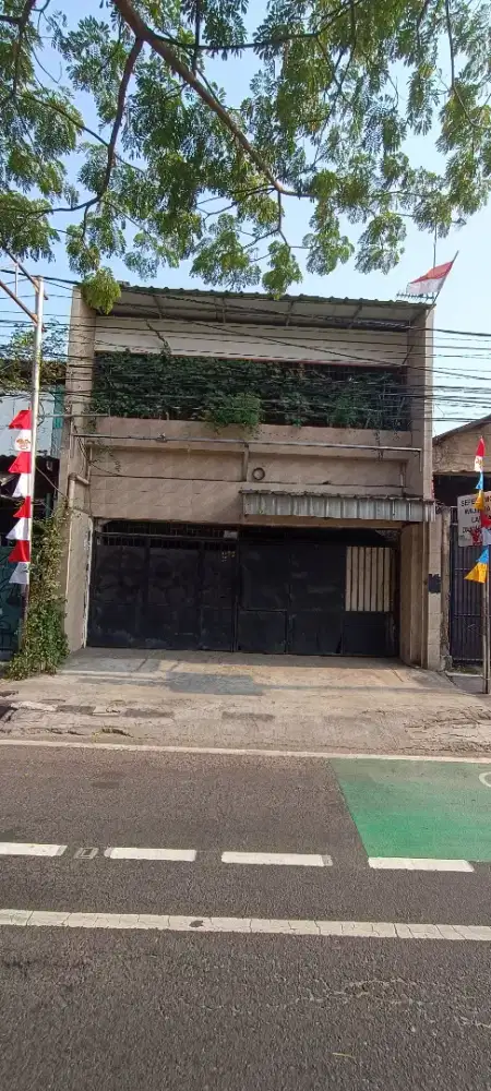 Tempat usaha Disewakan untuk jangka panjang