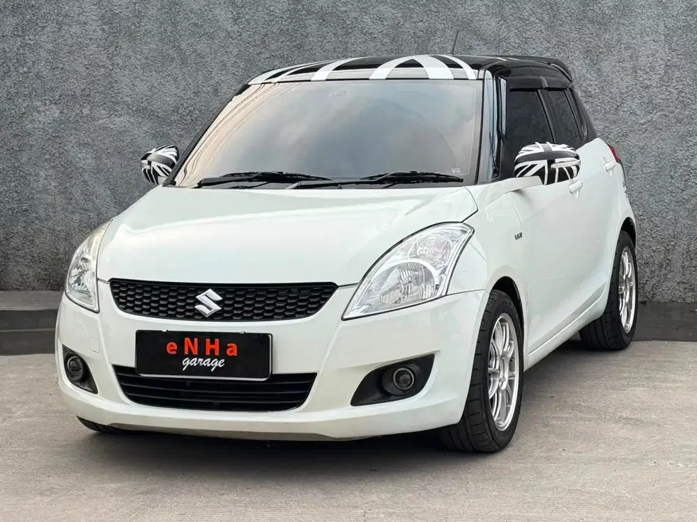 Favorit Suzuki Swift GX 1.4 Automatic 2013.. eNHa garage Semarang..
