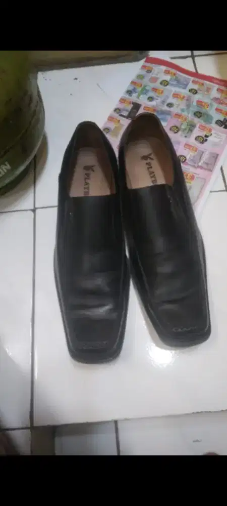 Sepatu playboy ory