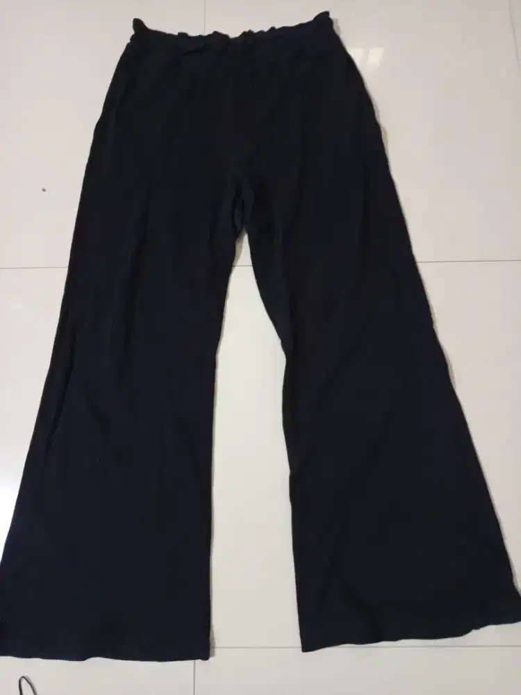 Celana panjang bahan kaos merk ZARA