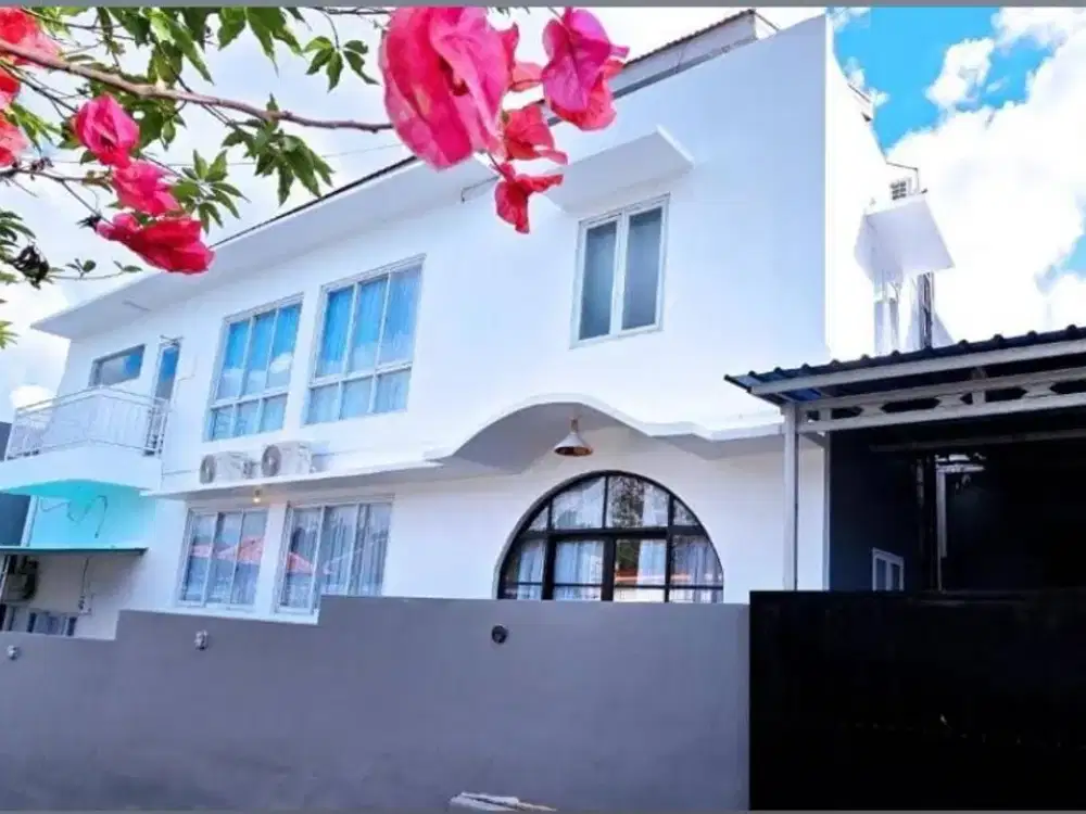 RUMAH SEMI VILLA DI JL TAMAN GRIYA JIMBARAN DEKAT KAMPUS UDAYANA