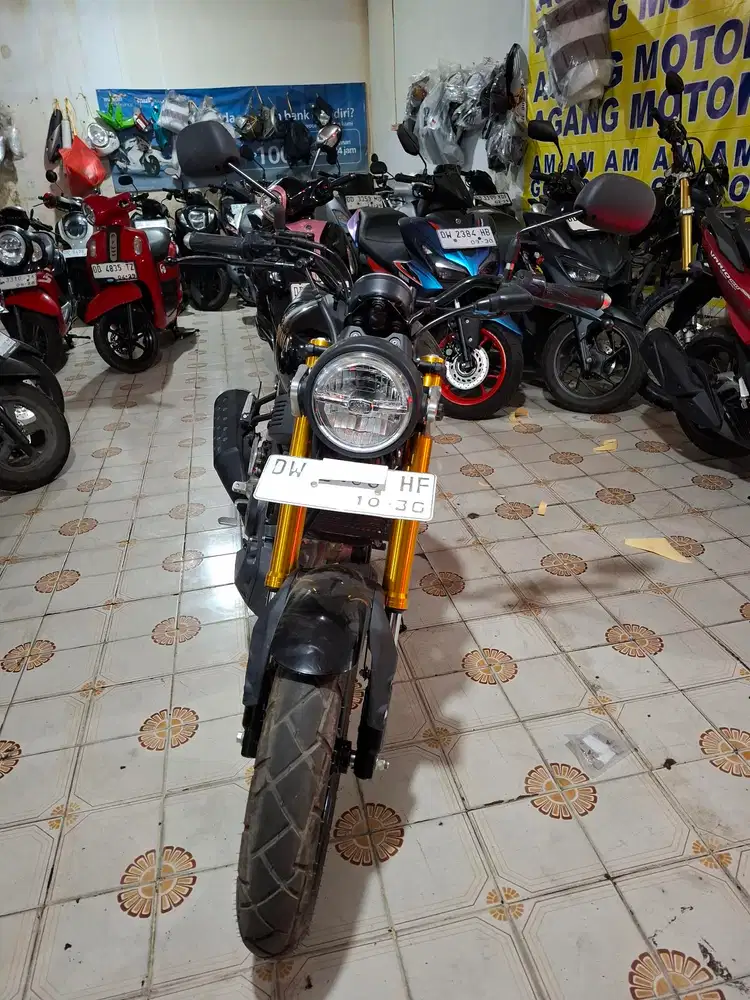 Yamaha XSR 155cc 2025 plat DW Hitam