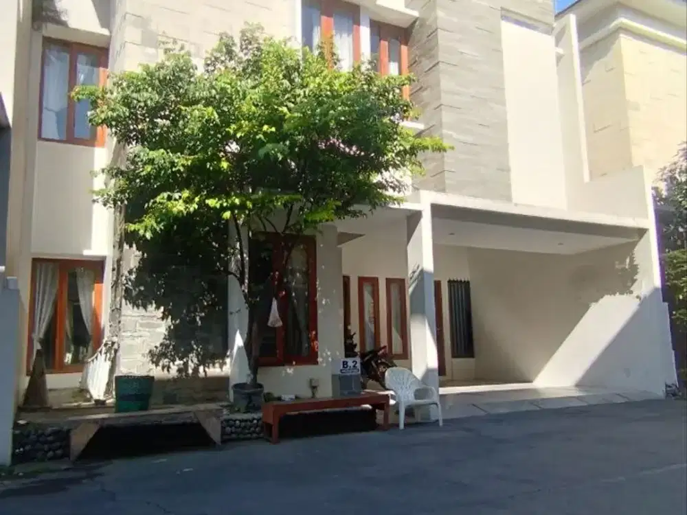 Rumah Mewah 2Lt Cluster Full Furnish Tengah Kota Solo