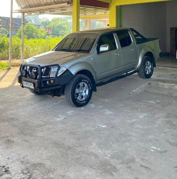 Navara double cabin 4x4 diesel manual