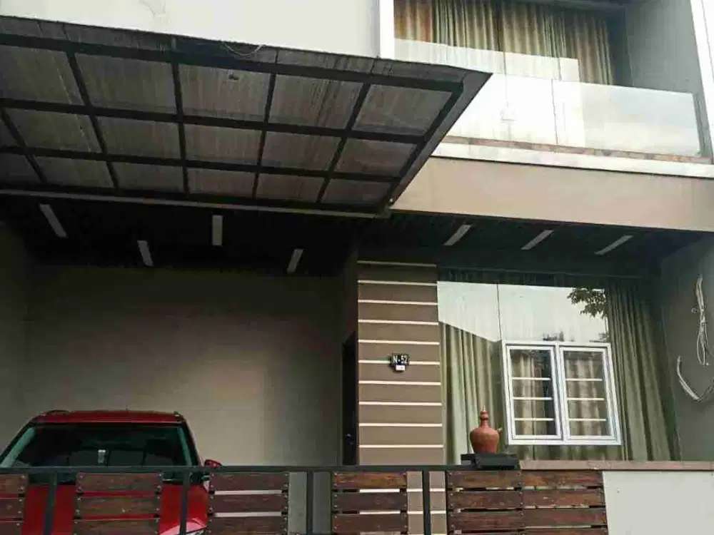 rumah cluster 2 lantai dekat the park mall solo baru