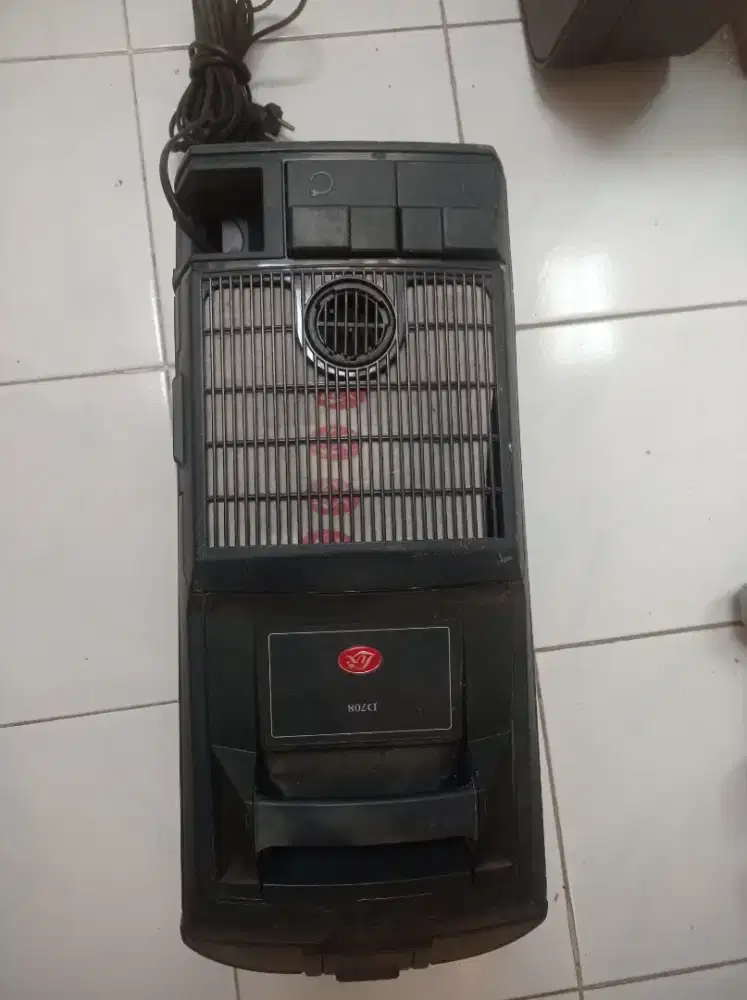 Vacuum Cleaner tipe D708  elextrolux