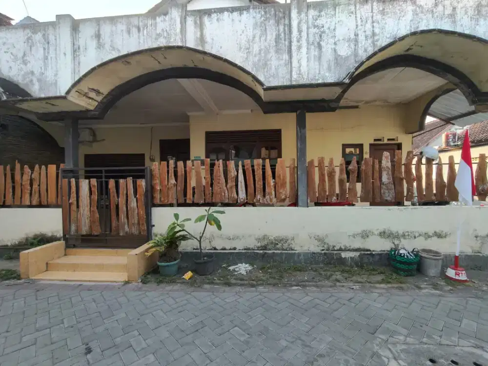 Termurah rumah sederhana belakang pasar Pasty Minggiran Mantrijeron