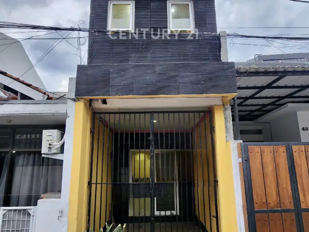 Rumah 2½ Lantai Siap Huni Area Tidak Banjir Di Rawamangun S9277