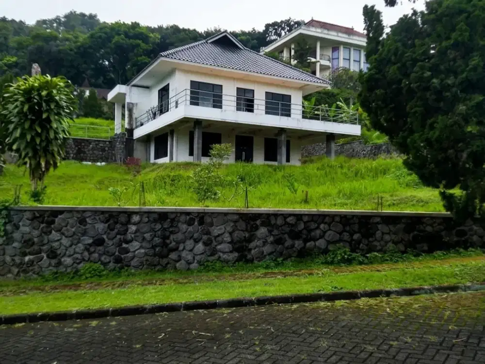 2097. Jual Villa Murah Puncak Prigen Pasuruan