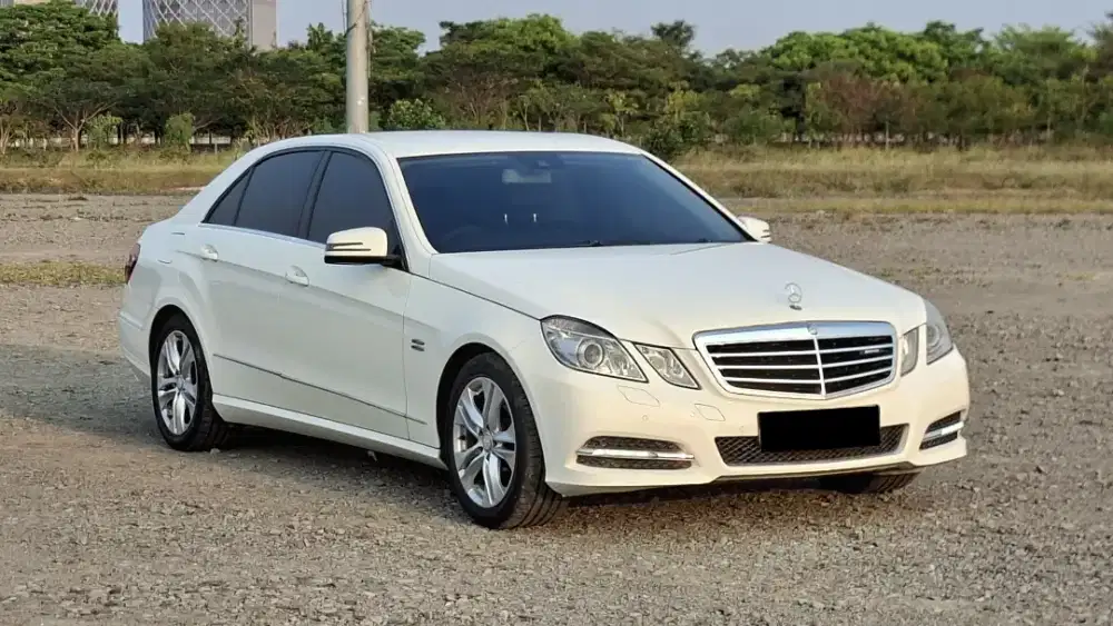 MERCEDES BENZ E250 AVANTGARDE 2012