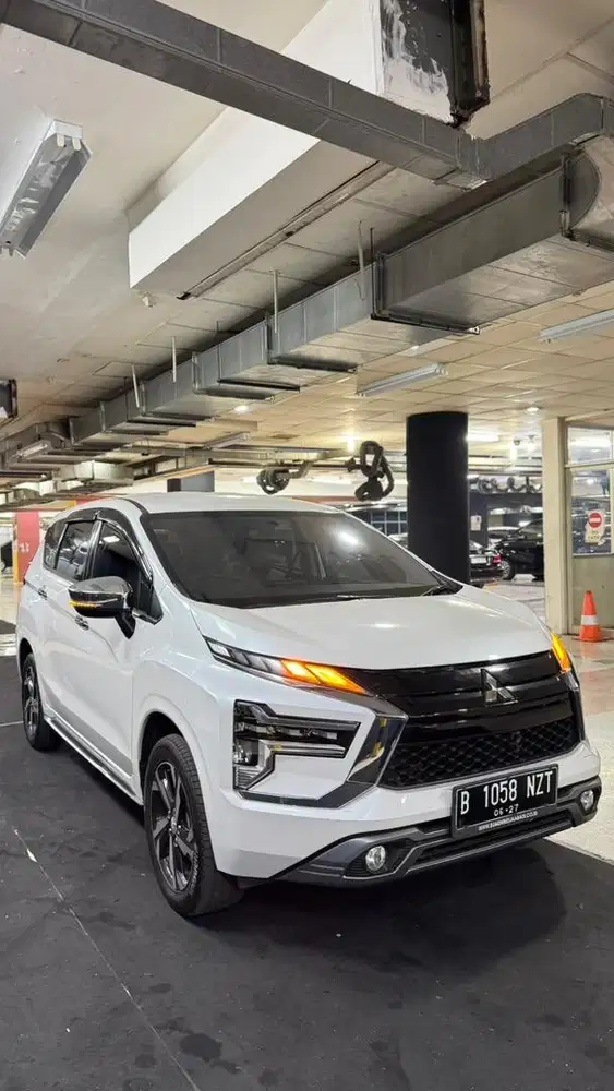 Xpander Ultimate Istimewa km 35rb asli tgn1 nama pribadi sgt terawat !