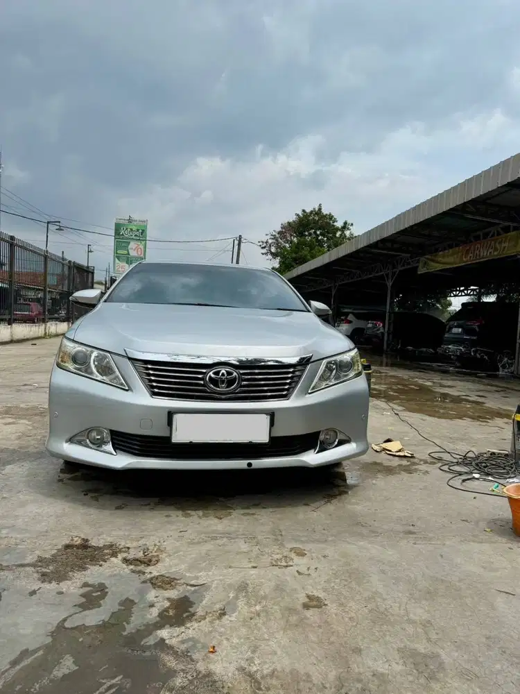 Dijual Toyota Camry Tahun 2014