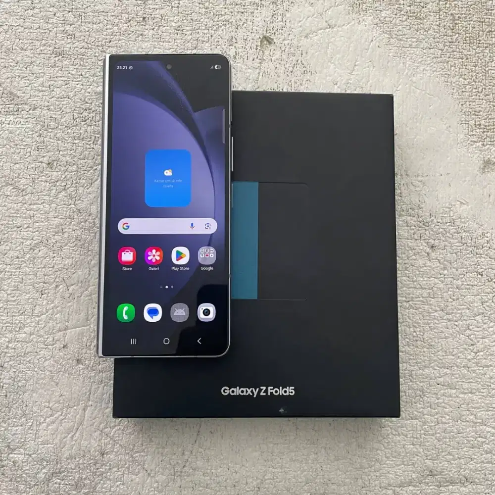 Samsung Galaxy Z Fold 5 Warna Icy Blue 12/512GB