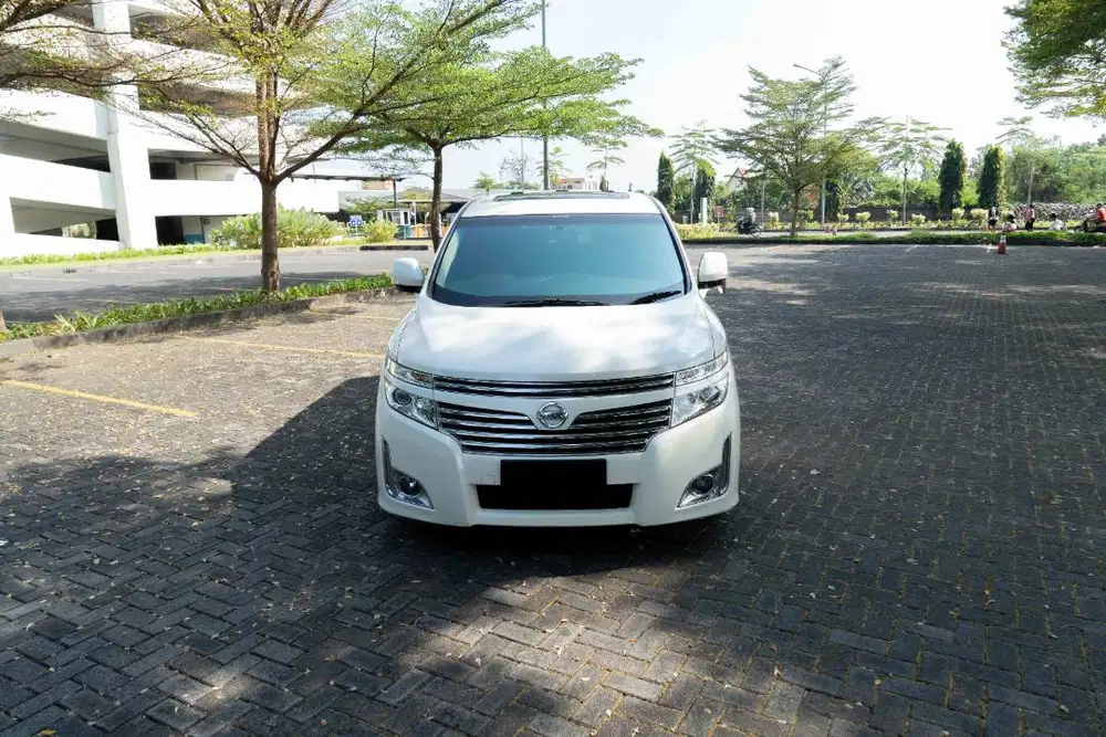 Dijual Mobil Nissan Elgrand Th. 2011 (160 Jt Nego)