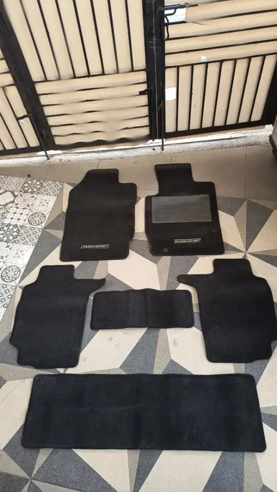 karpet pajero sport original
