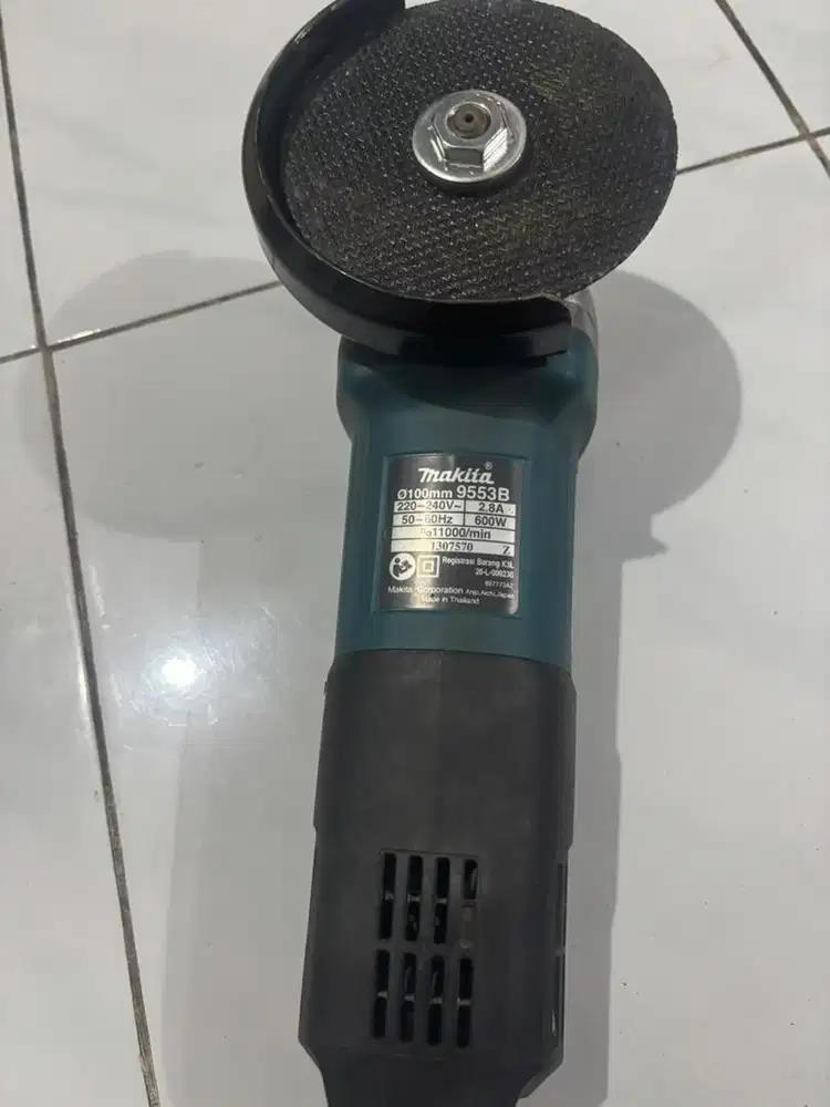 Gerinda tangan 4' MAKITA