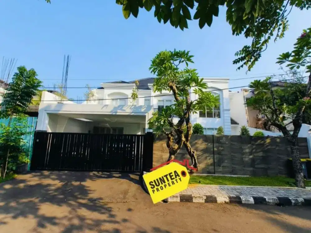 JARANG ADA! Rumah Bagus Luas & Besar LT 375 m² 4 KT Kolam Renang Area Favorit! - Bintaro Sektor 7 Tangerang Selatan