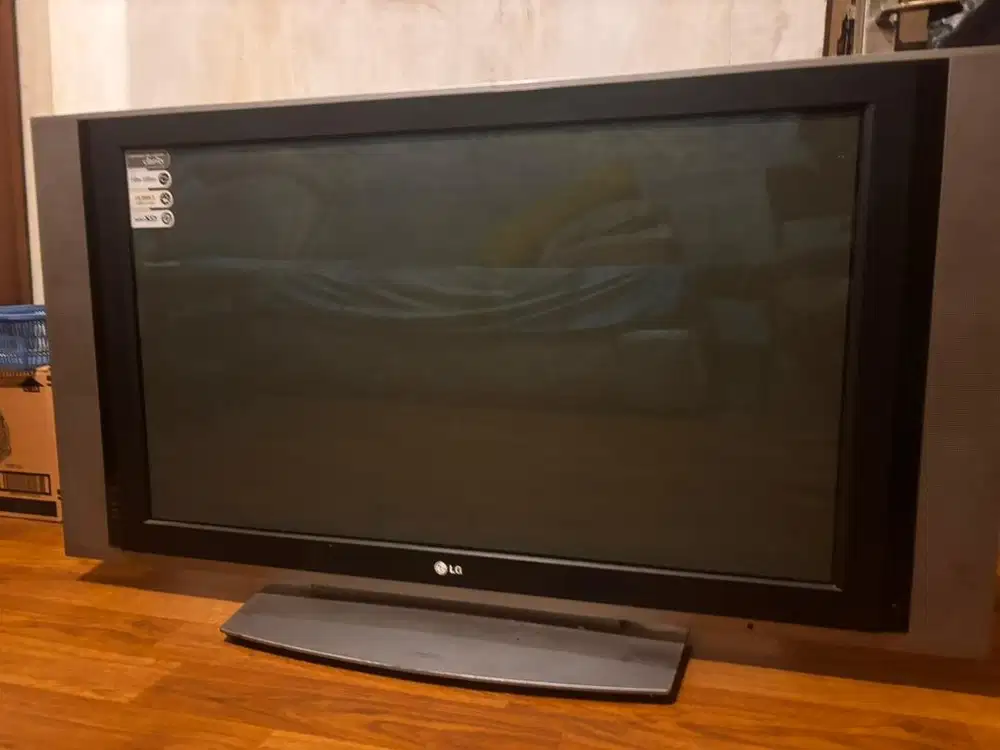 LG LCD TV 42 Inch