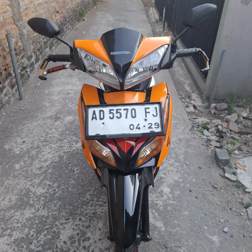 DIJUAL HONDA BLADE 2015 – PRAMBANAN