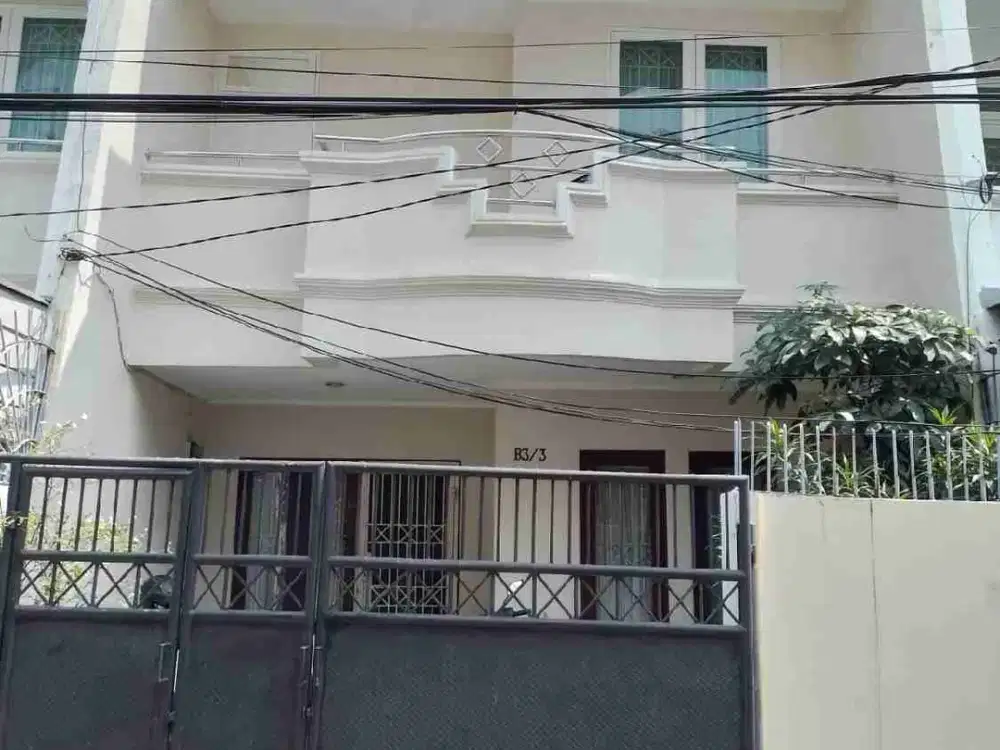 Rumah Cantik 2,5 Lantai Sunter Baru Renovasi Siap Huni Murah