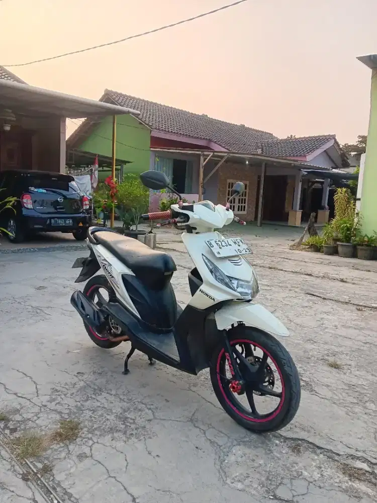 HONDA BEAT 2011 KARBU